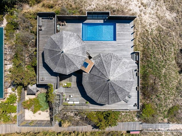 1 Steels Walk, Water Island, NY 11772