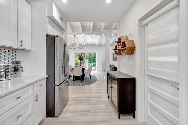231 SE 3rd Avenue, Delray Beach, FL 33483