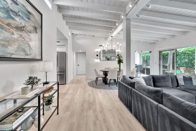 231 SE 3rd Avenue, Delray Beach, FL 33483