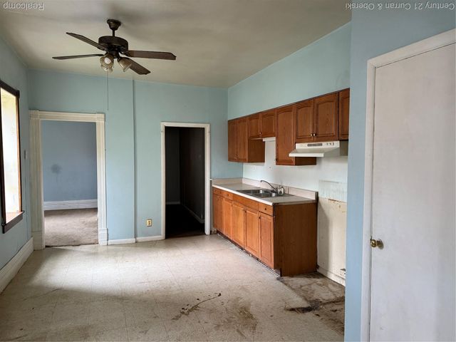 306 N Main Street, Britton Village, MI 49229