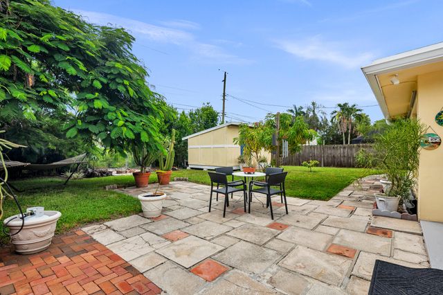 414 Pittsburgh Drive, Jupiter, FL 33458