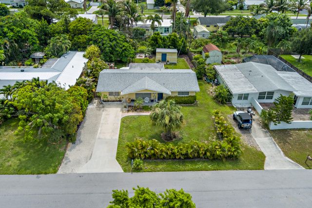 414 Pittsburgh Drive, Jupiter, FL 33458