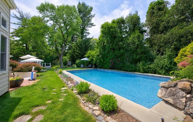 81 Lawrence Hill Road, Huntington, NY 11743