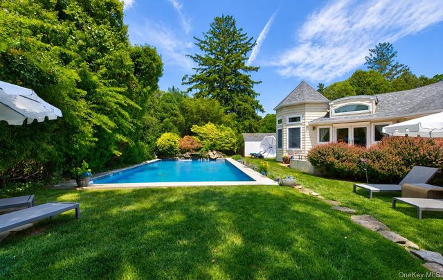 81 Lawrence Hill Road, Huntington, NY 11743