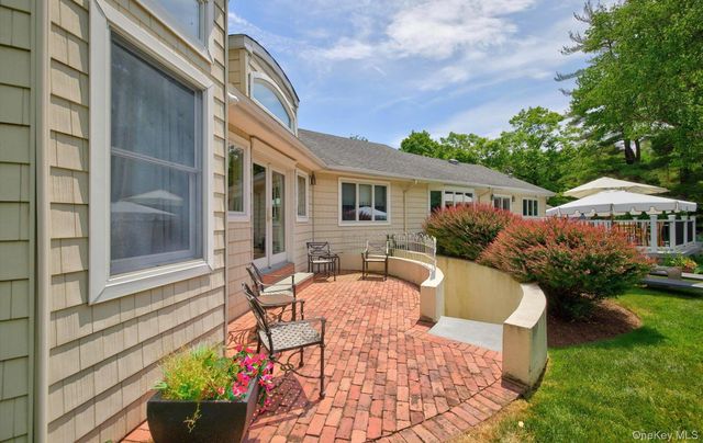 81 Lawrence Hill Road, Huntington, NY 11743