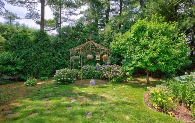 81 Lawrence Hill Road, Huntington, NY 11743