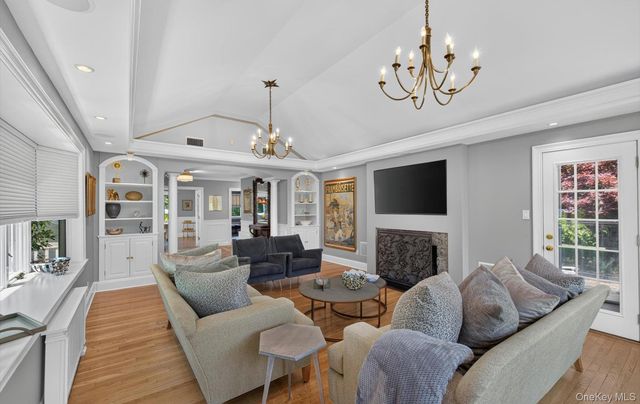 81 Lawrence Hill Road, Huntington, NY 11743