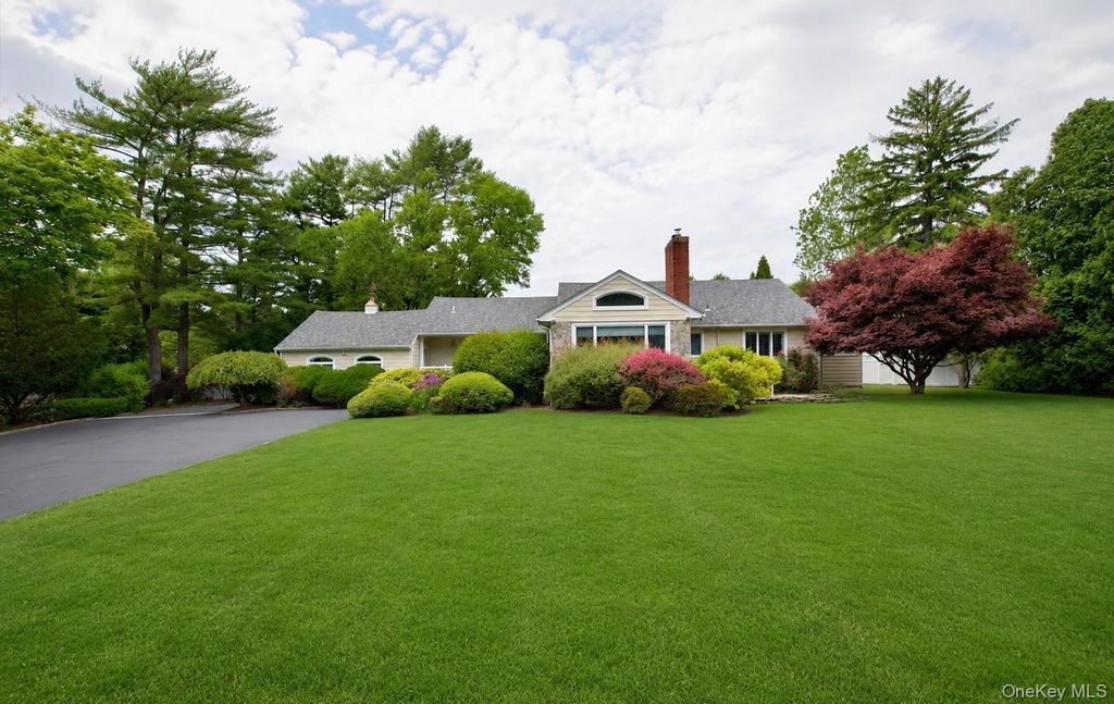 81 Lawrence Hill Road, Huntington, NY 11743