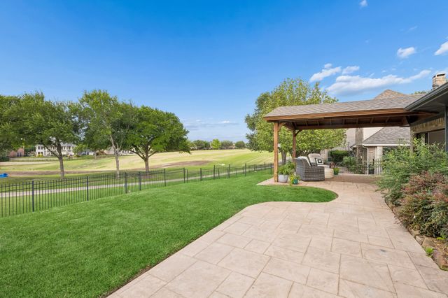 5210 N Briar Ridge Circle, Mckinney, TX 75072