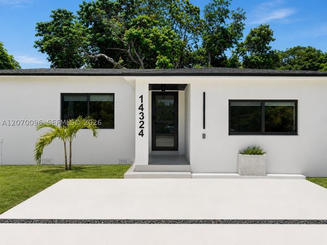14324 Garden Dr, Miami, FL 33168