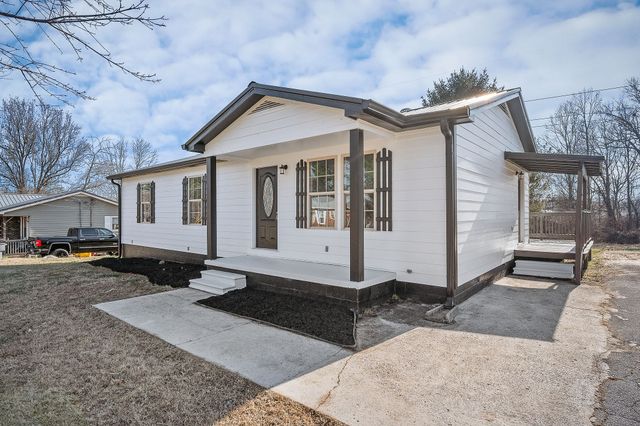 137 Bybee Dr, Mcminnville, TN 37110