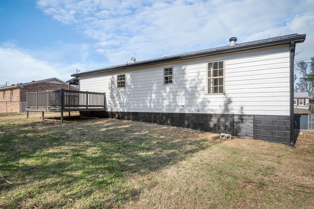 137 Bybee Dr, Mcminnville, TN 37110