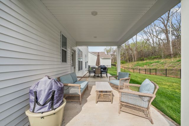 1153 Ross Farms Blvd, Clarksville, TN 37043