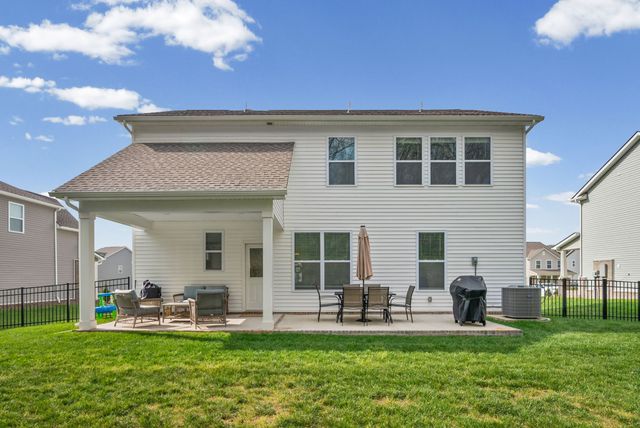 1153 Ross Farms Blvd, Clarksville, TN 37043