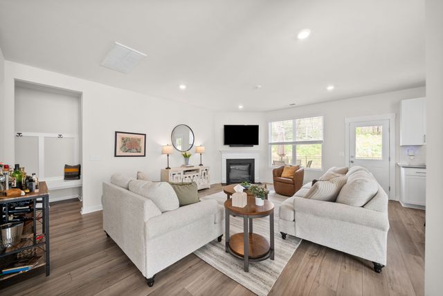 1153 Ross Farms Blvd, Clarksville, TN 37043