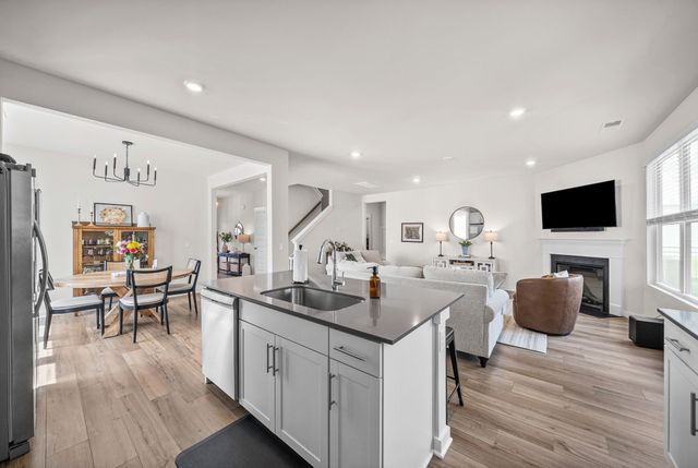 1153 Ross Farms Blvd, Clarksville, TN 37043