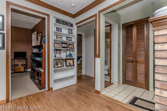 9393 Boncrest Street, Commerce Twp, MI 48382