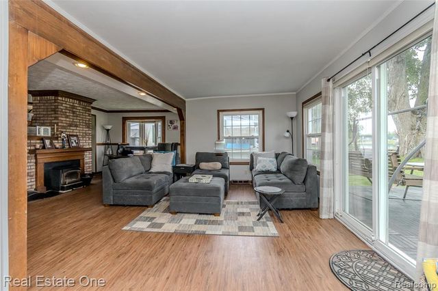 9393 Boncrest Street, Commerce Twp, MI 48382
