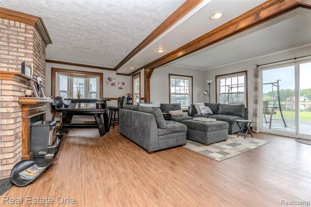 9393 Boncrest Street, Commerce Twp, MI 48382