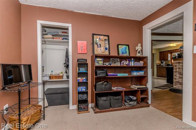 9393 Boncrest Street, Commerce Twp, MI 48382