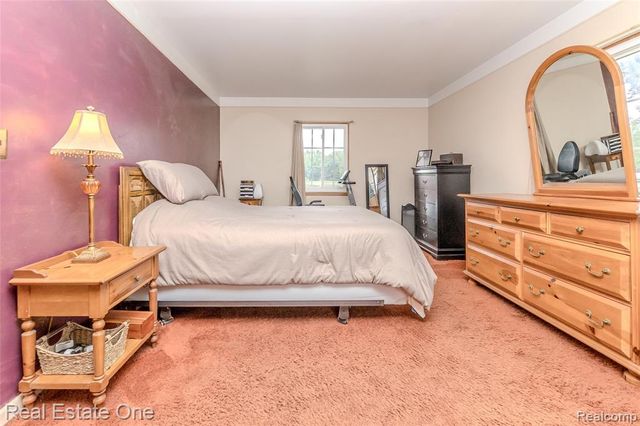 9393 Boncrest Street, Commerce Twp, MI 48382