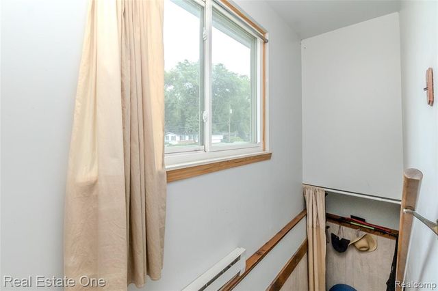 9393 Boncrest Street, Commerce Twp, MI 48382