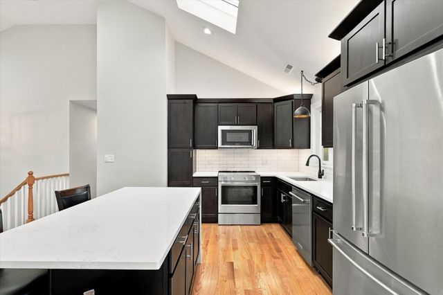 30 Overlook Dr, Methuen, MA 01844