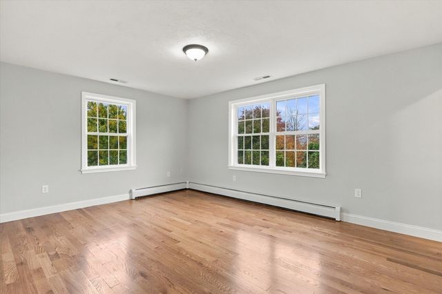 30 Overlook Dr, Methuen, MA 01844
