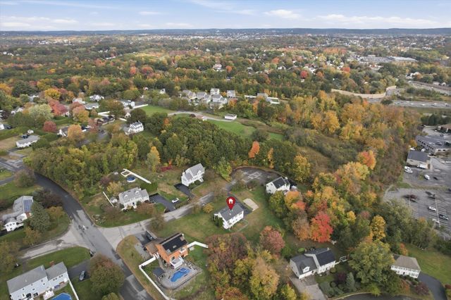 30 Overlook Dr, Methuen, MA 01844