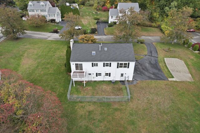 30 Overlook Dr, Methuen, MA 01844
