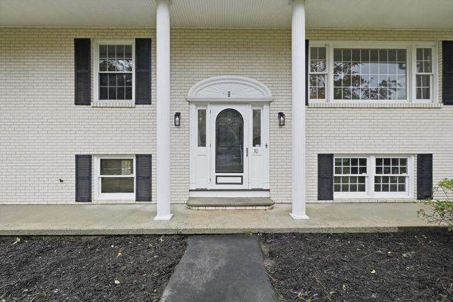 30 Overlook Dr, Methuen, MA 01844