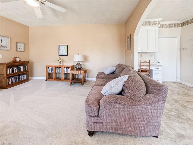 965 Sandoval DR, Virginia Beach, VA 23454