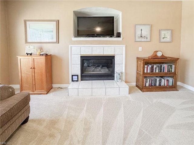 965 Sandoval DR, Virginia Beach, VA 23454