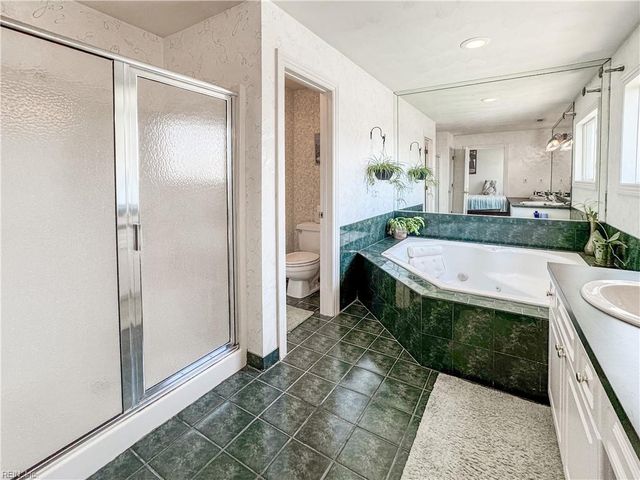 965 Sandoval DR, Virginia Beach, VA 23454