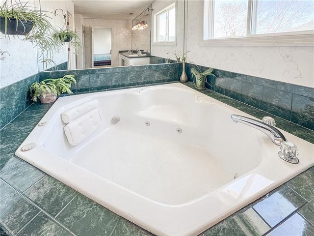 965 Sandoval DR, Virginia Beach, VA 23454