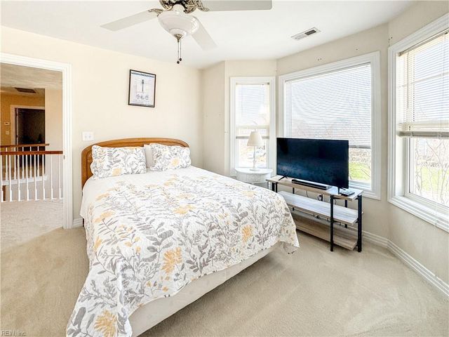 965 Sandoval DR, Virginia Beach, VA 23454