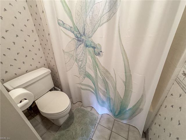 965 Sandoval DR, Virginia Beach, VA 23454
