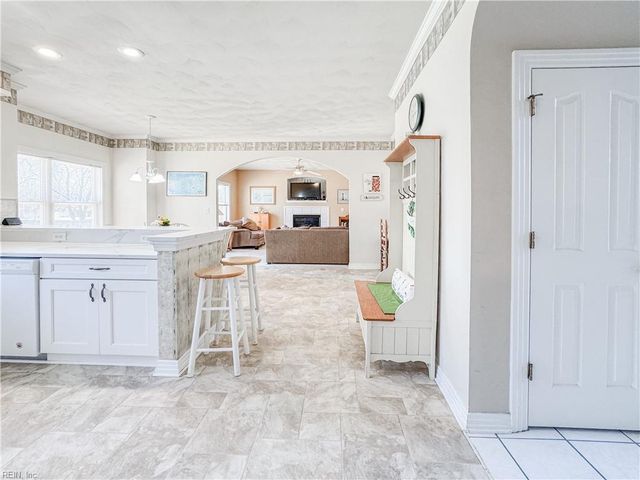 965 Sandoval DR, Virginia Beach, VA 23454