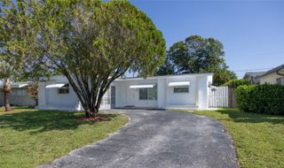 8571 NW 27th Place, Sunrise, FL 33322