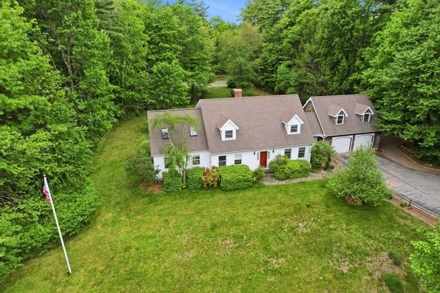 28 Island Road, Deerfield, NH 03037
