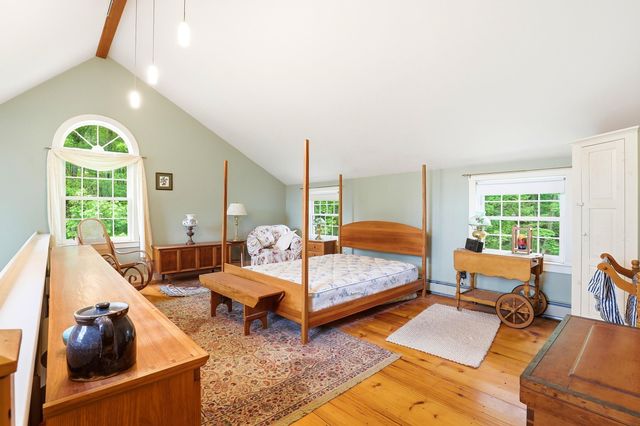 28 Island Road, Deerfield, NH 03037