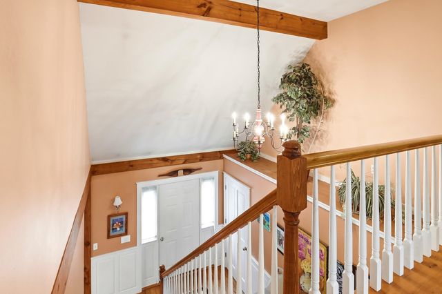 28 Island Road, Deerfield, NH 03037