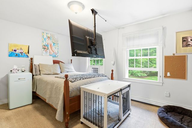 28 Island Road, Deerfield, NH 03037