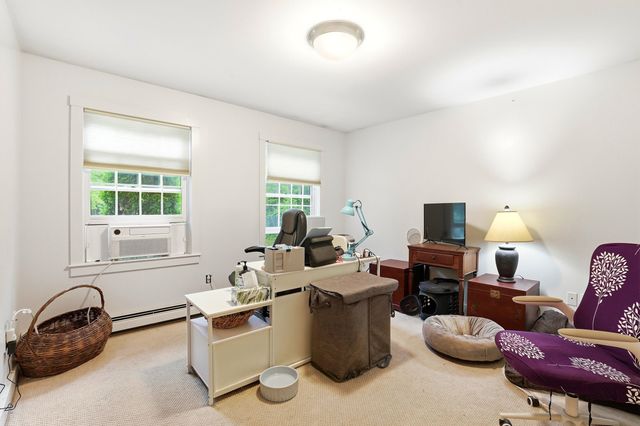 28 Island Road, Deerfield, NH 03037