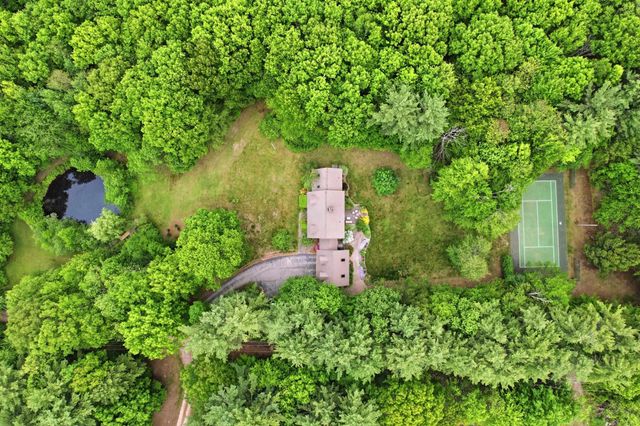 28 Island Road, Deerfield, NH 03037