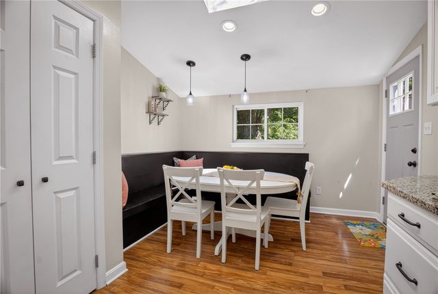 2406 Morrow Pl, Bethel Park, PA 15102