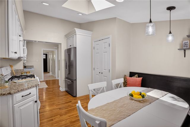 2406 Morrow Pl, Bethel Park, PA 15102