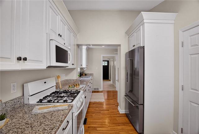 2406 Morrow Pl, Bethel Park, PA 15102