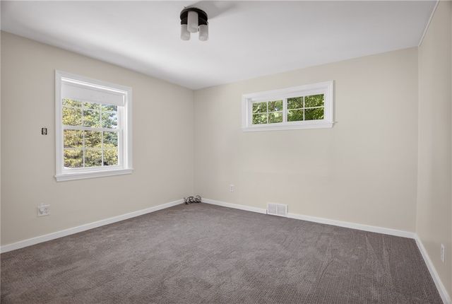 2406 Morrow Pl, Bethel Park, PA 15102