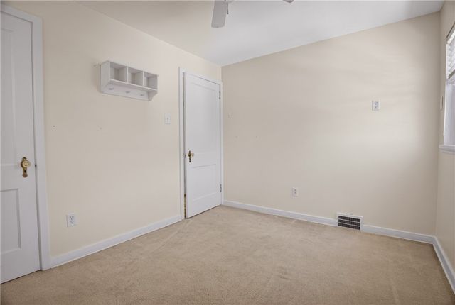 2406 Morrow Pl, Bethel Park, PA 15102